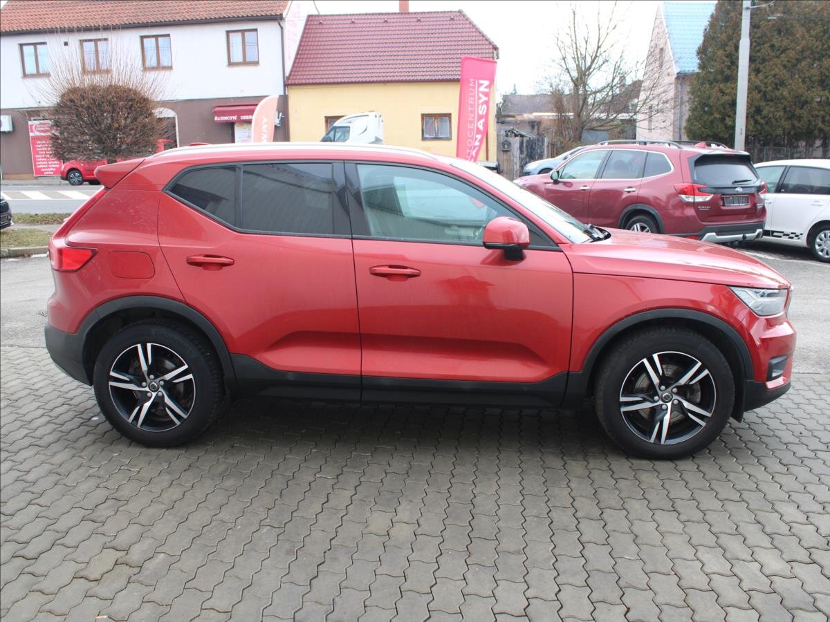 Volvo XC40 SUV 2,0 l 182 kw