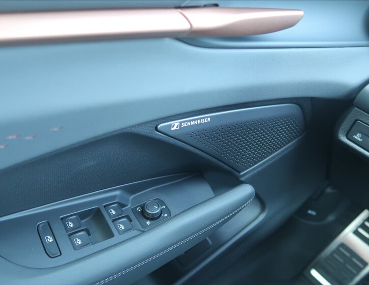 Cupra Terramar SUV / Terénní 2,0 l 195 kw