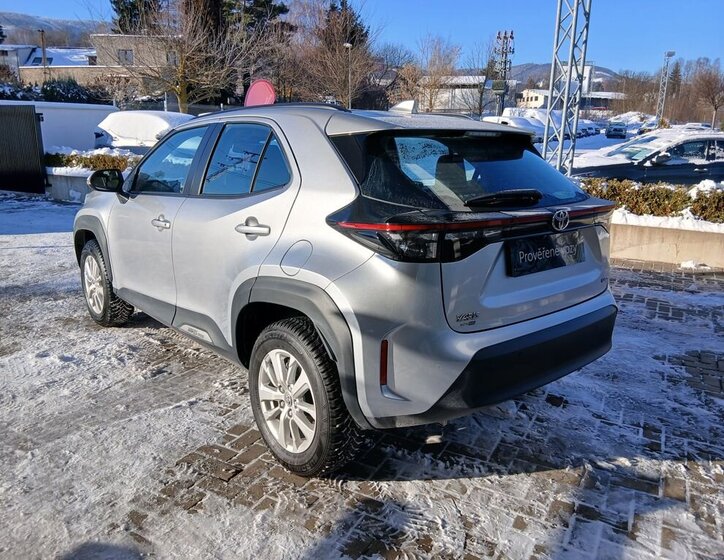 Toyota Yaris Cross 3