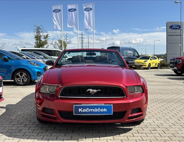 Ford Mustang Kabriolet 3,7 l 227 kw