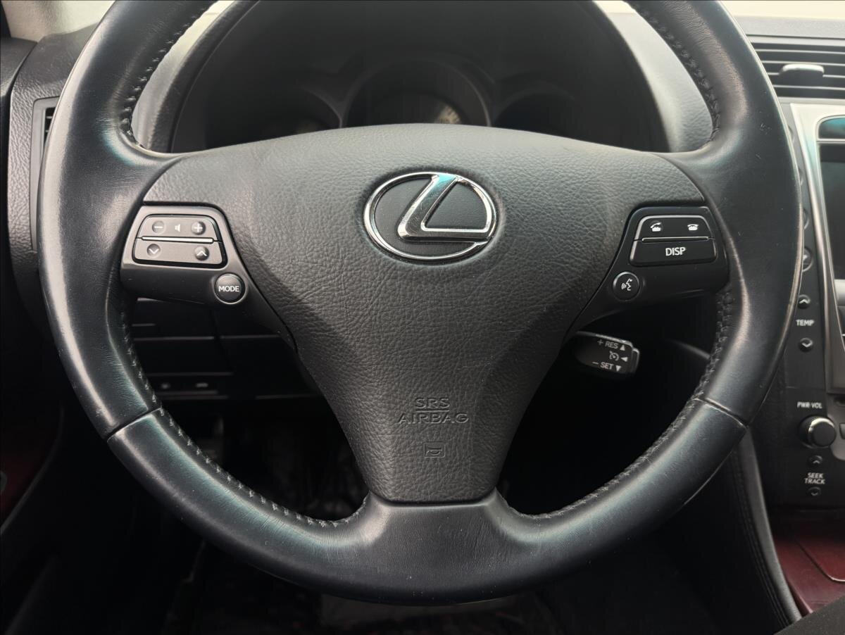 Lexus GS 300 Sedan / Limuzína 3,0 l 183 kw