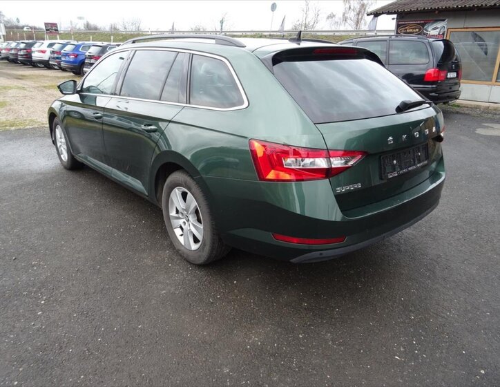 Škoda Superb Kombi 1,6 l 88 kw