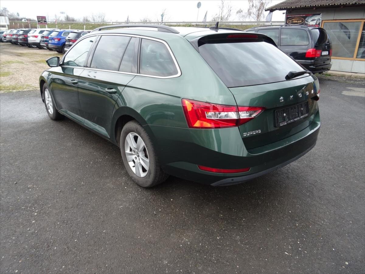 Škoda Superb Kombi 1,6 l 88 kw