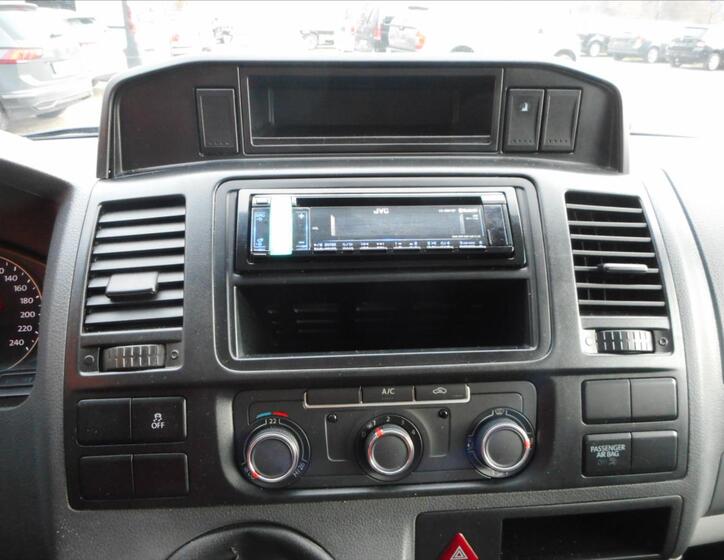 Volkswagen Transporter 13