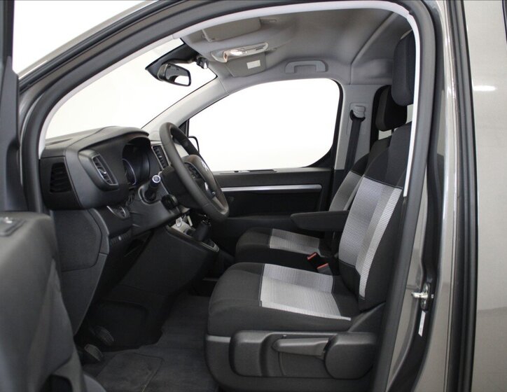 Citroën SpaceTourer MPV 2,0 l 110 kw