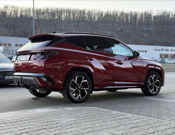 Hyundai Tucson SUV 1,6 l 158 kw