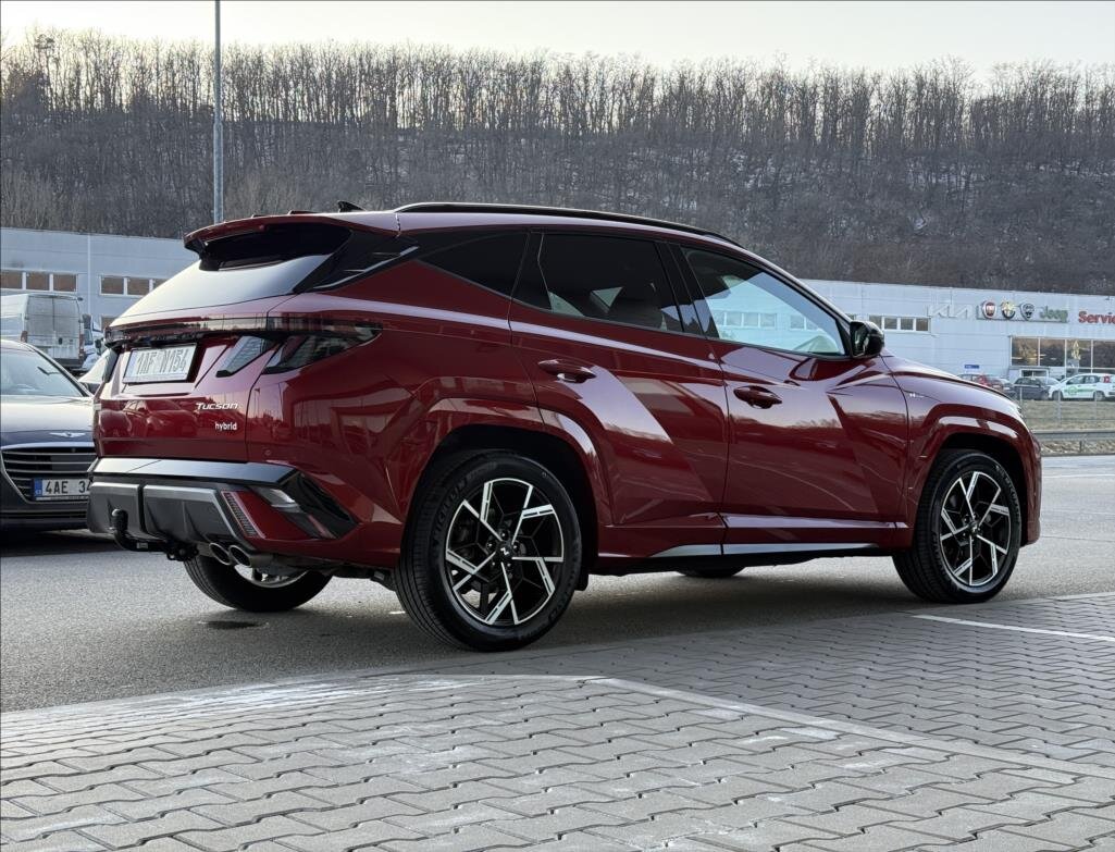 Hyundai Tucson SUV 1,6 l 158 kw