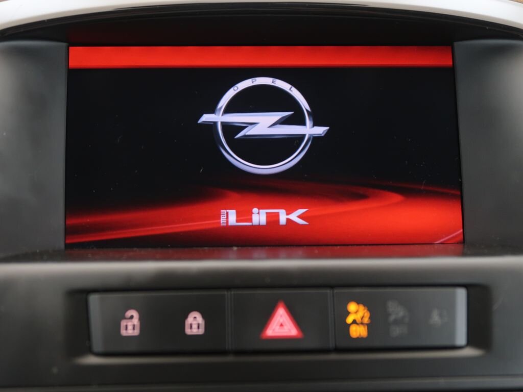 Opel Astra Sedan / Limuzína 1,6 l 100 kw