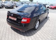 Škoda Octavia Sedan / Limuzína 2,0 l 135 kw