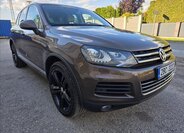 Volkswagen Touareg SUV / Terénní 4,1 l 250 kw