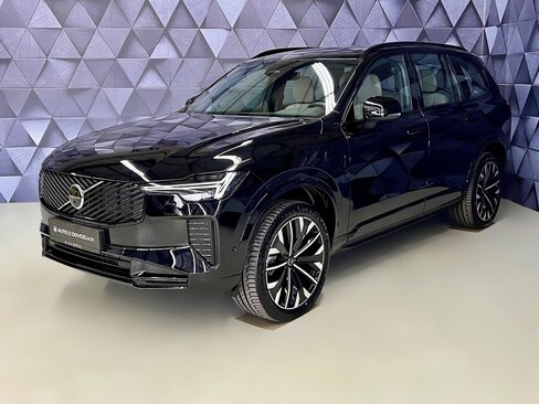Volvo XC90 SUV / Terénní 2,0 l 335 kw