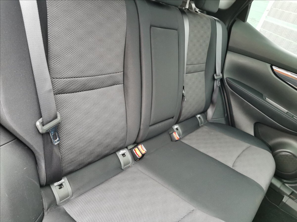 Nissan Qashqai SUV 1,6 l 96 kw