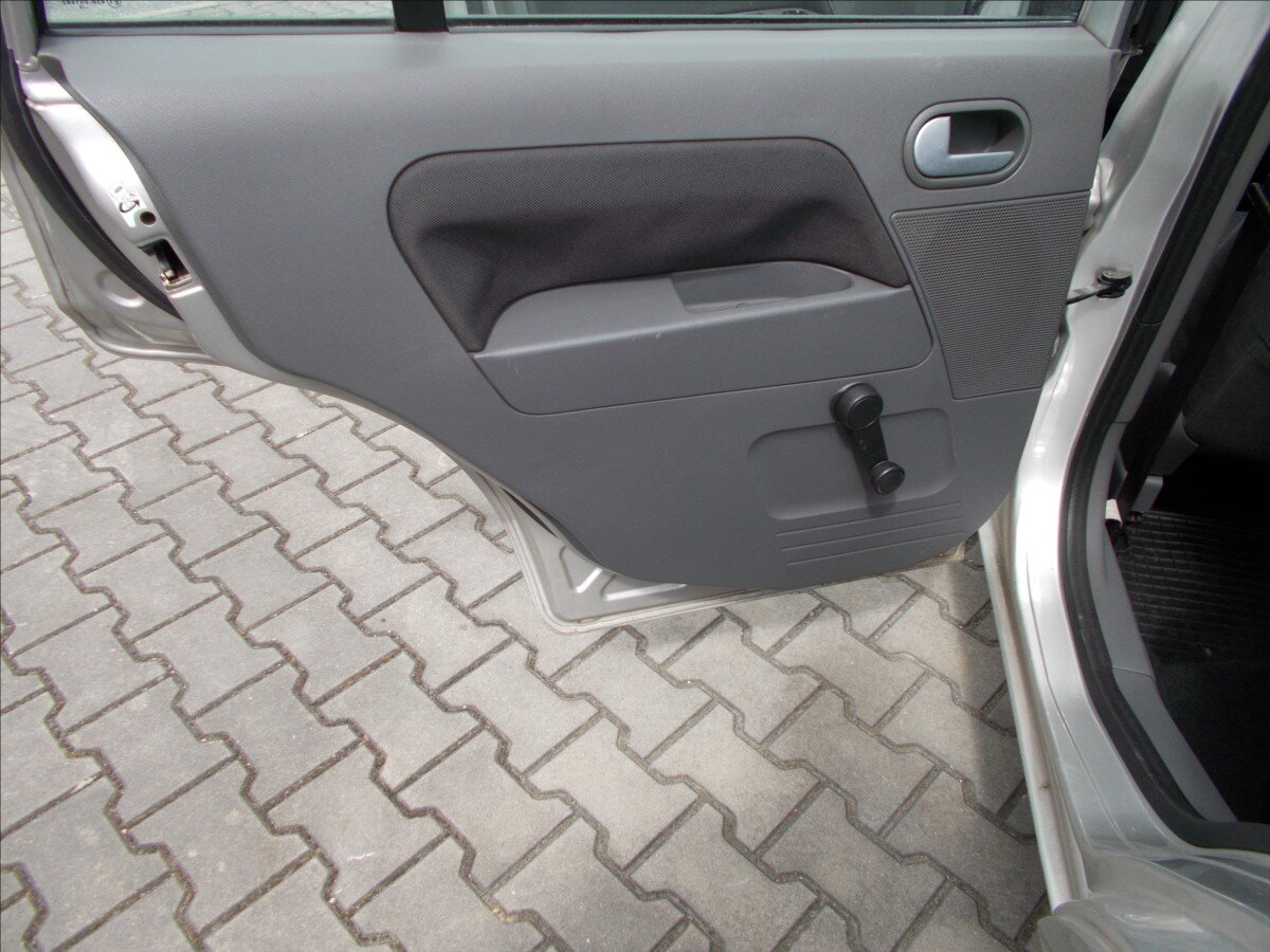 Ford Fusion Hatchback 1,4 l 59 kw