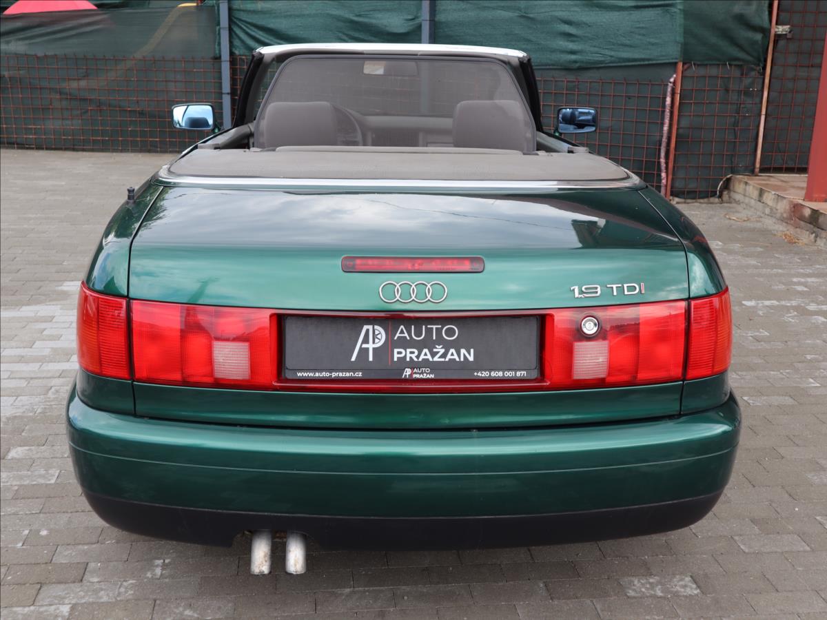 Audi 80