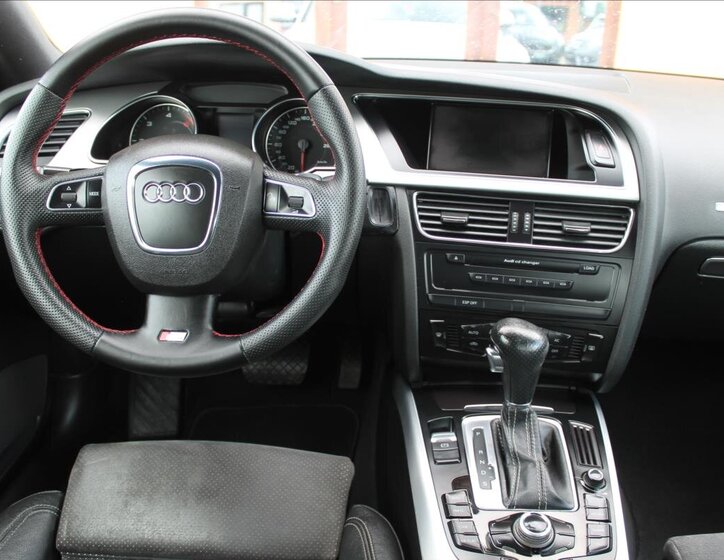 Audi A5 Kupé 3,0 l 176 kw