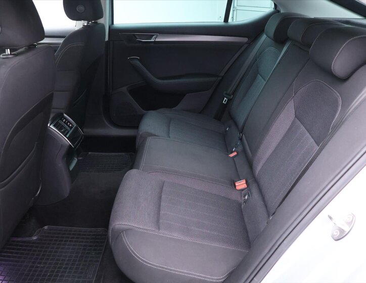 Škoda Superb Liftback 2,0 l 147 kw