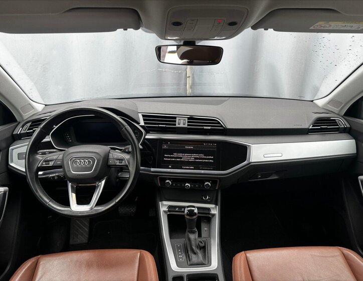 Audi Q3 Kombi 2,0 l 147 kw