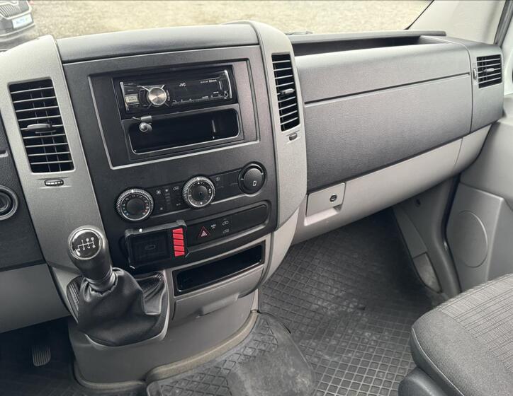 Mercedes-Benz Sprinter 12