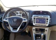 Lancia Delta Hatchback 1,6 l 88 kw