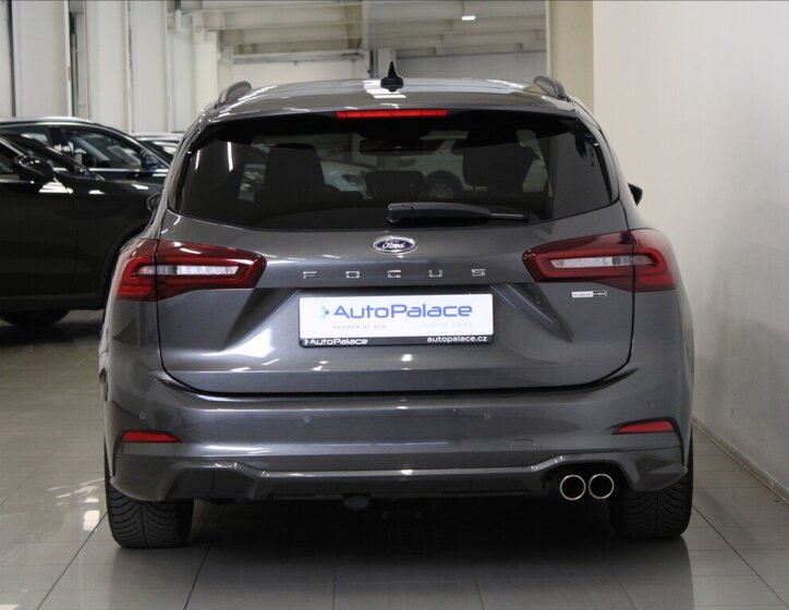 Ford Focus Kombi 999,0 114 kw