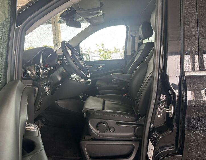 Mercedes-Benz Třídy V 11