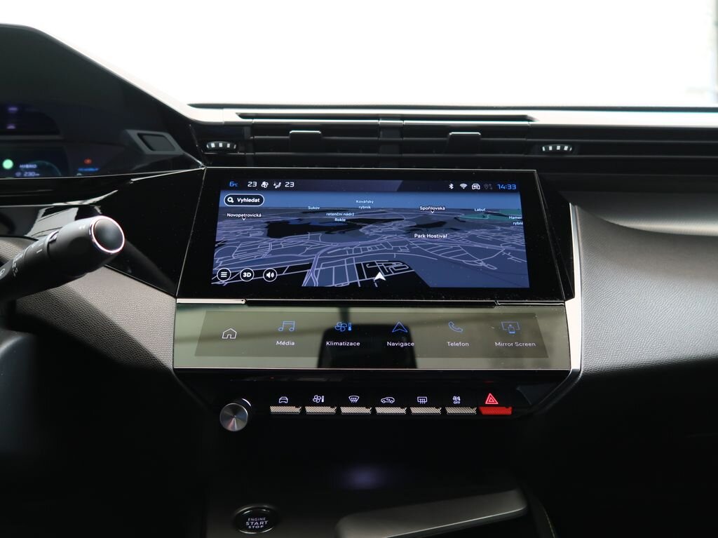 Peugeot 408 Liftback 1,6 l 133 kw