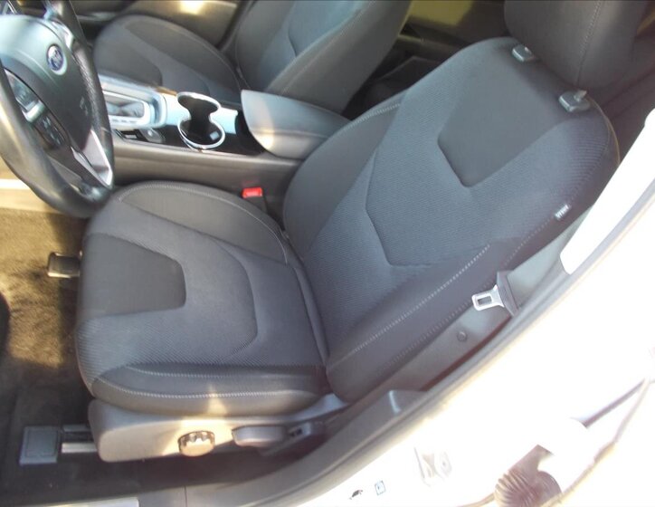 Ford Mondeo Kombi 2,0 l 132 kw