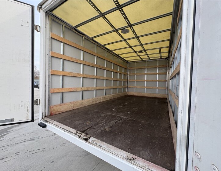 Volkswagen Crafter Skříň 2,0 l 103 kw