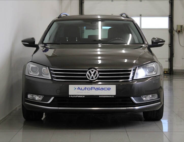 Volkswagen Passat 2