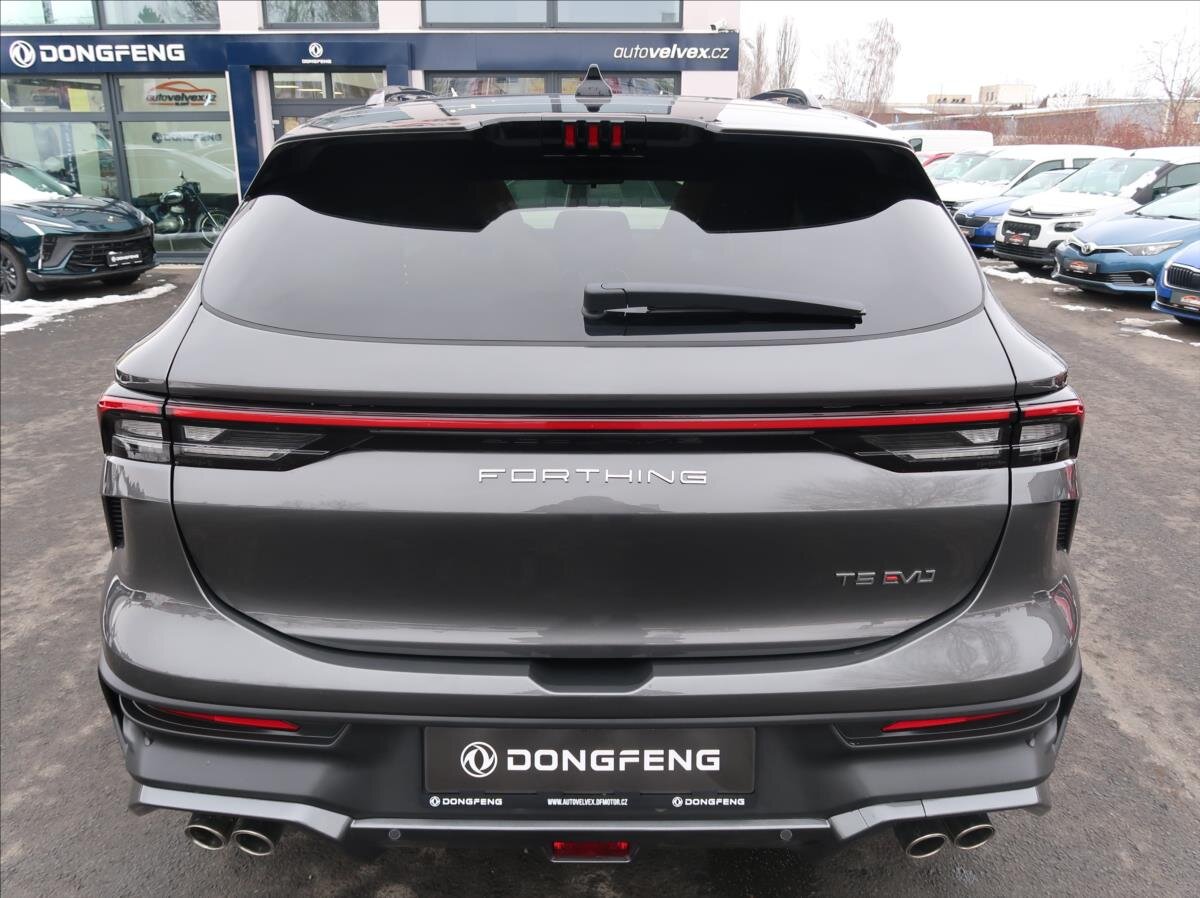 Dongfeng T5 EVO SUV 1,5 l 130 kw