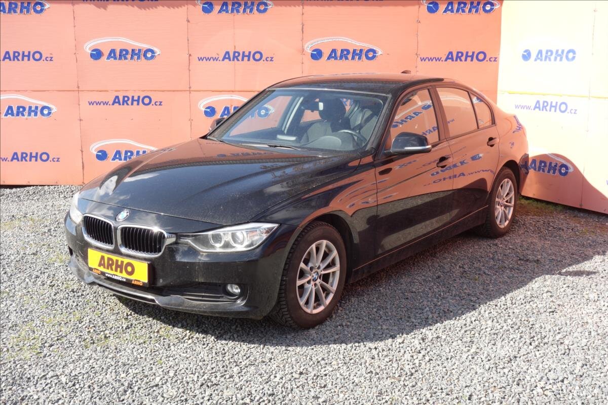 BMW Řada 3 Sedan / Limuzína 2,0 l 105 kw