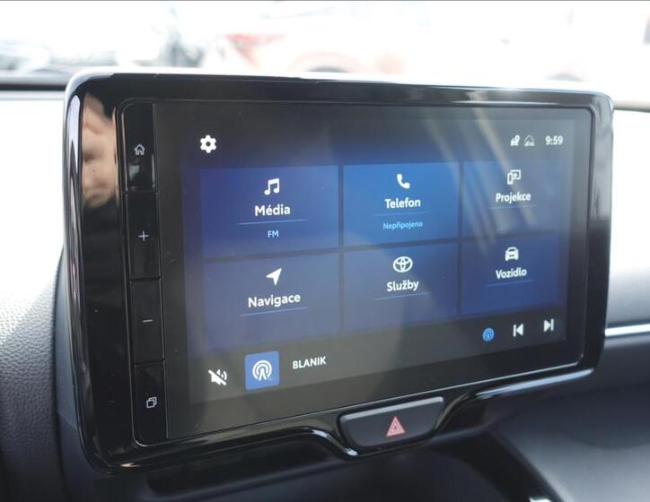 Toyota Yaris Cross 18