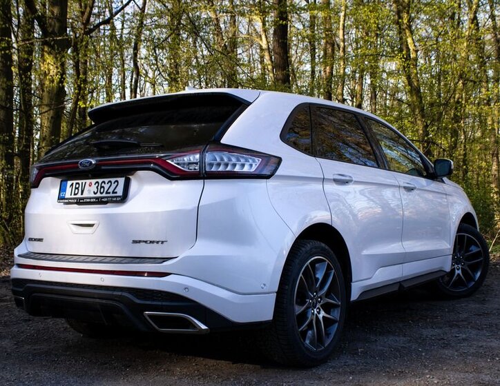 Ford Edge SUV / Terénní 2,0 l 154 kw