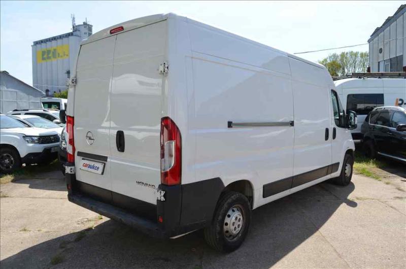 Opel Movano