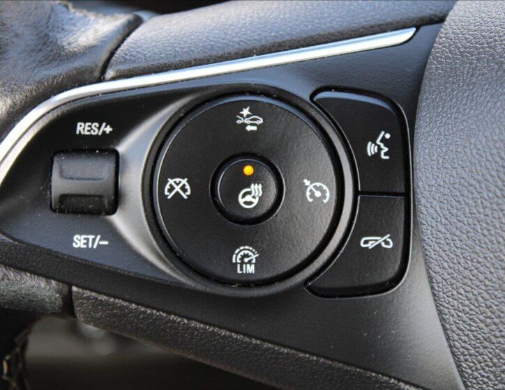 Opel Insignia Liftback 2,0 l 125 kw