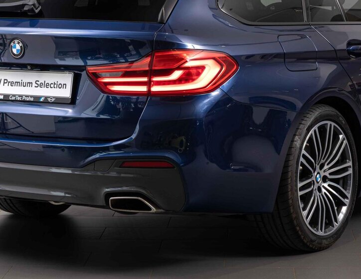 BMW Řada 5 Kombi 3,0 l 195 kw