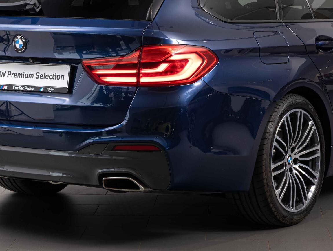 BMW Řada 5 Kombi 3,0 l 195 kw