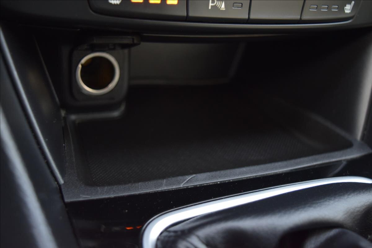 Mazda 6 Kombi 2,0 l 121 kw