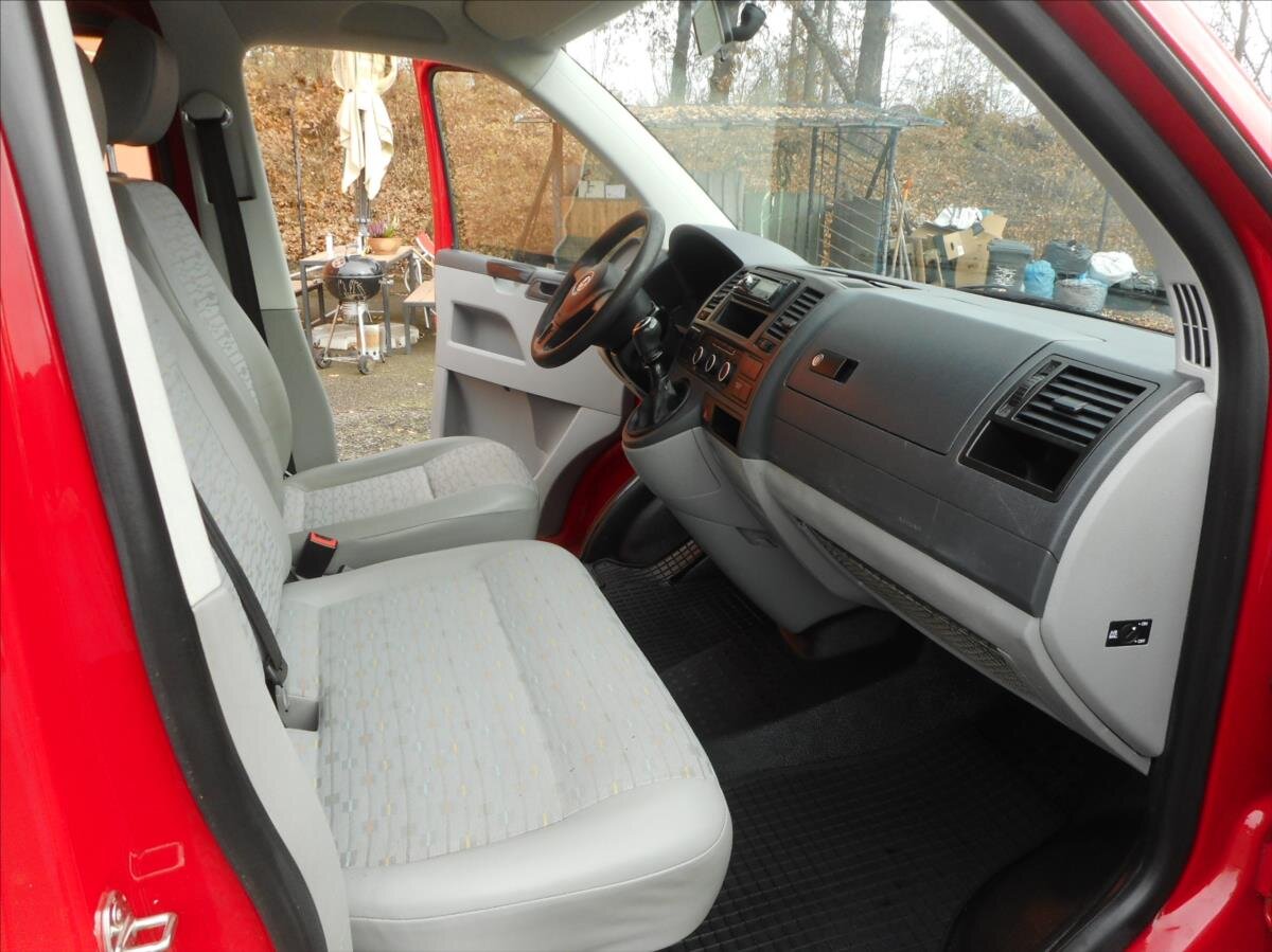 Volkswagen Transporter Valník 2,0 l 103 kw