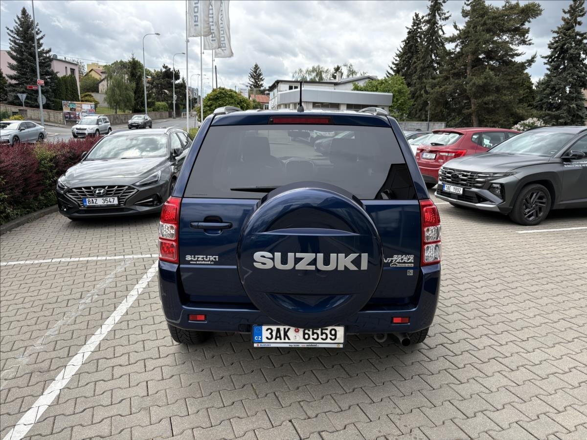 Suzuki Grand Vitara SUV / Terénní 2,4 l 124 kw
