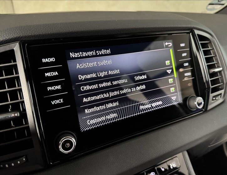 Škoda Karoq SUV / Terénní 2,0 l 110 kw