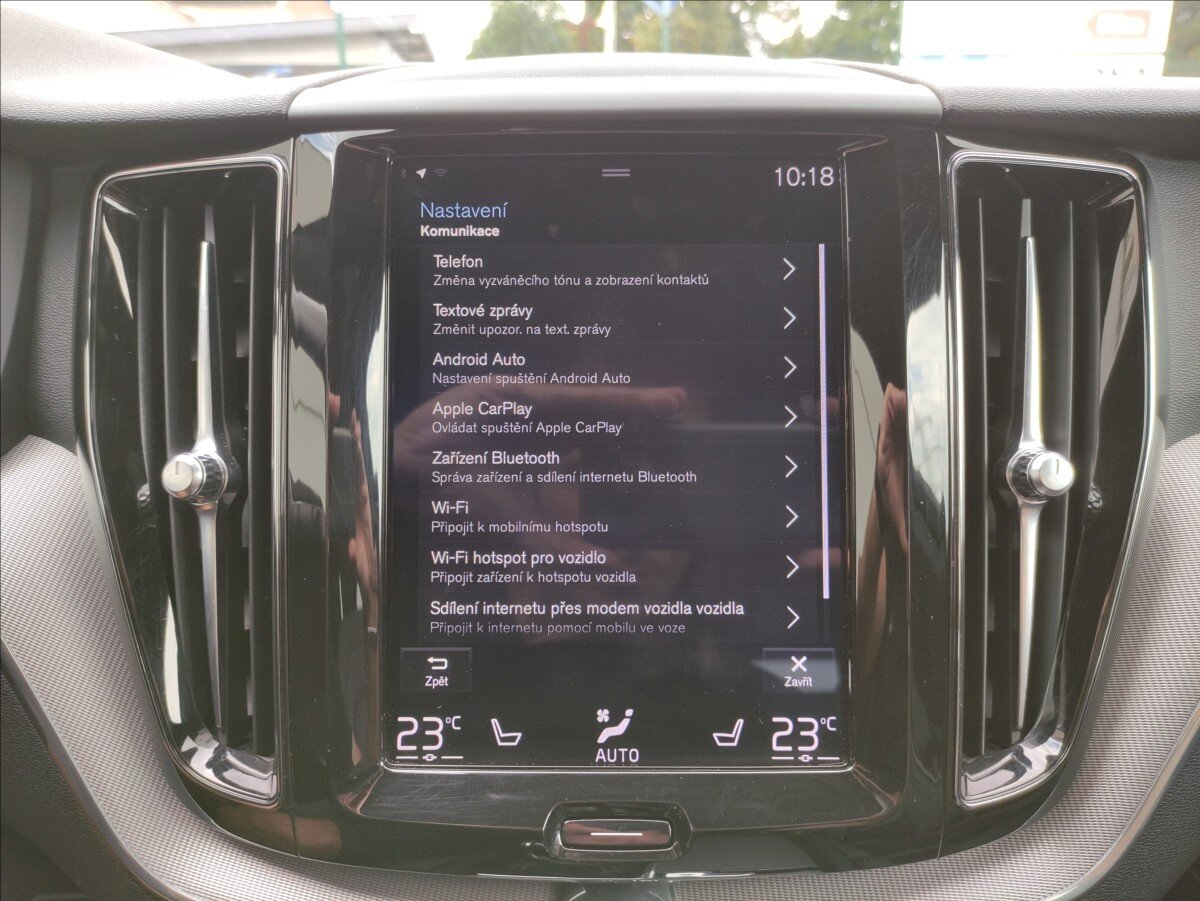 Volvo XC60 SUV / Terénní 2,0 l 140 kw