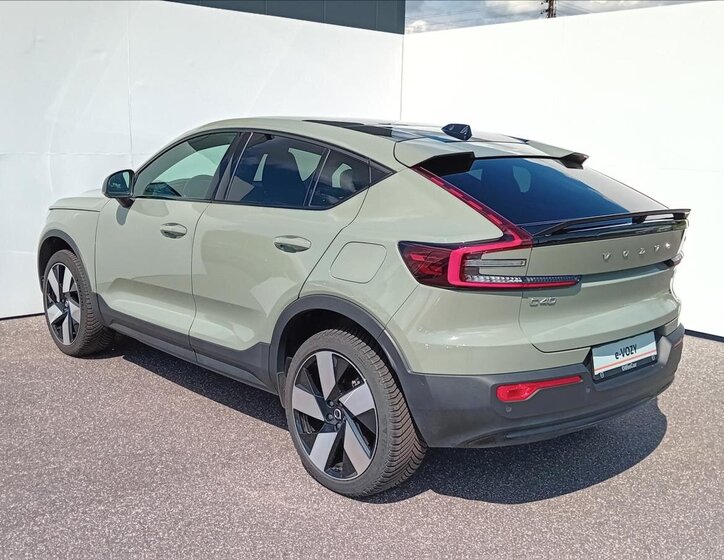 Volvo C40 Hatchback 0,0 300 kw