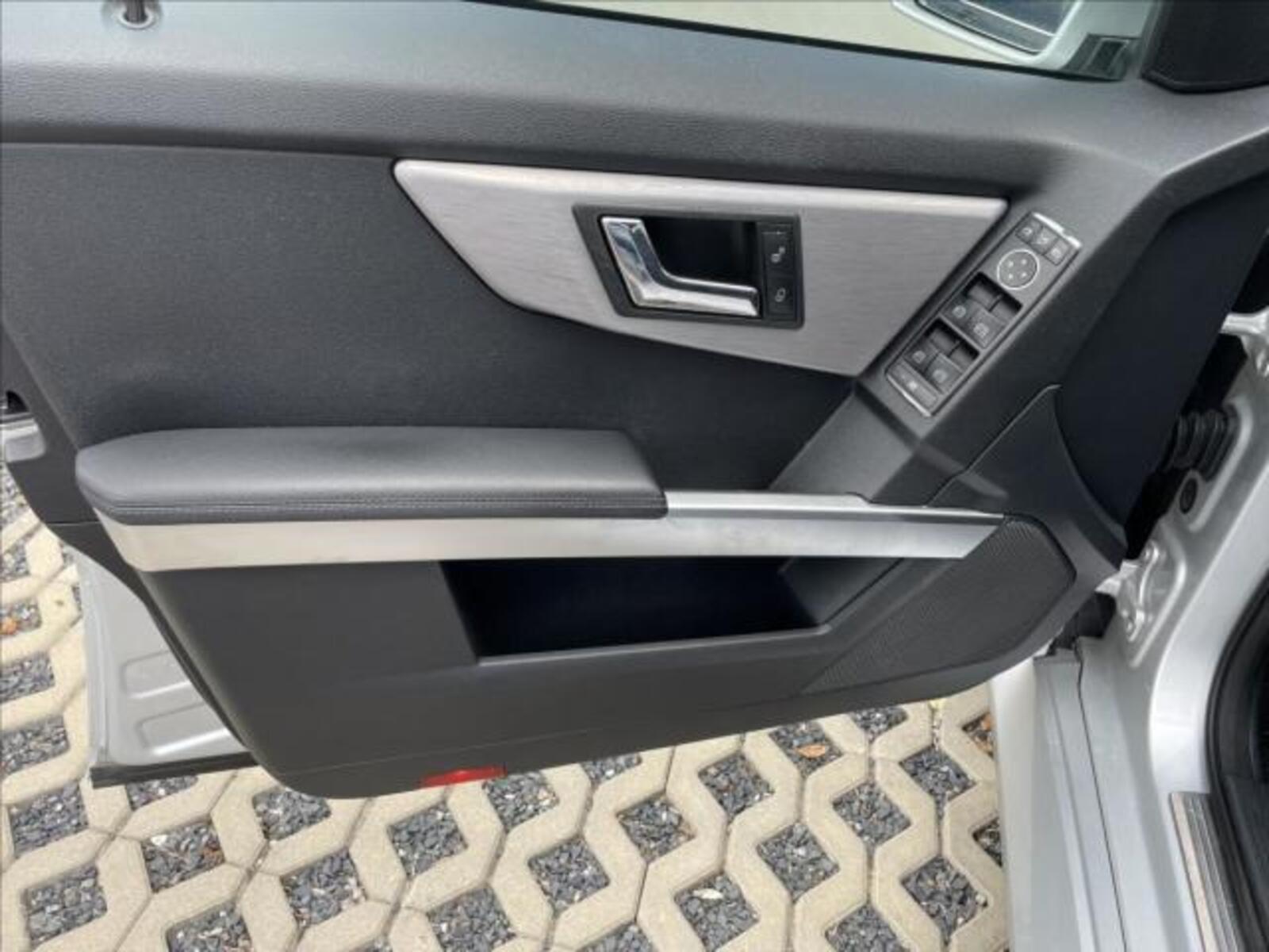 Mercedes-Benz GLK 15