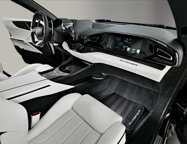 Ferrari Purosangue SUV / Terénní 6,5 l 529 kw
