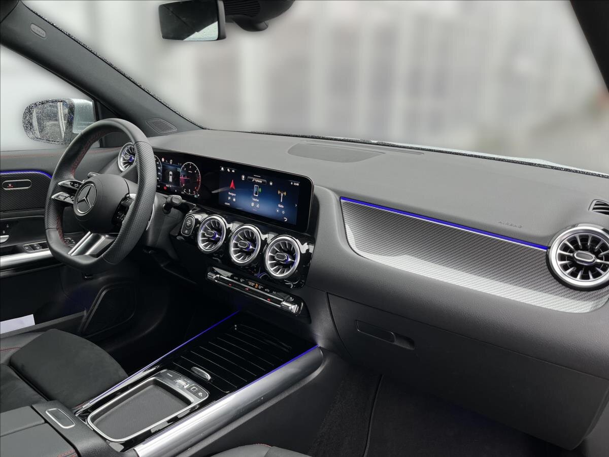 Mercedes-Benz GLA SUV / Terénní 2,0 l 110 kw