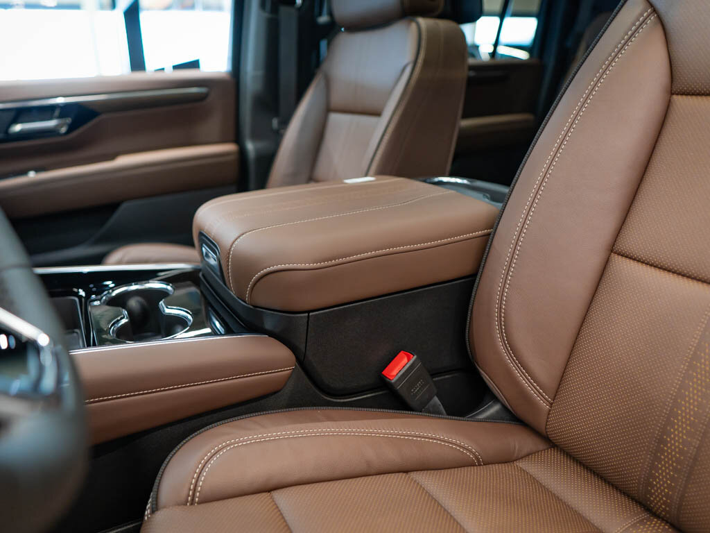 Chevrolet Suburban SUV 6,2 l 313 kw