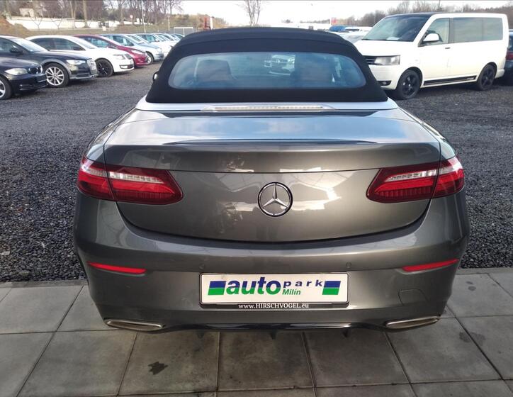 Mercedes-Benz Třídy E 6