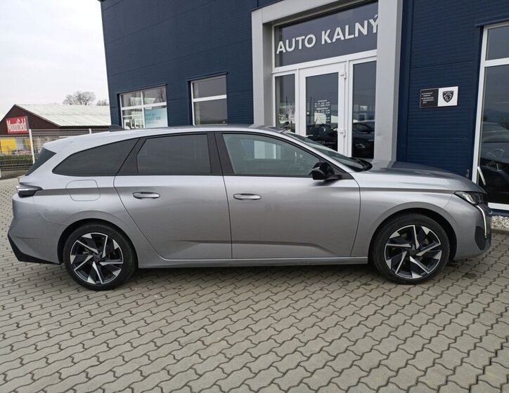 Peugeot 308 Kombi 1,2 l 96 kw