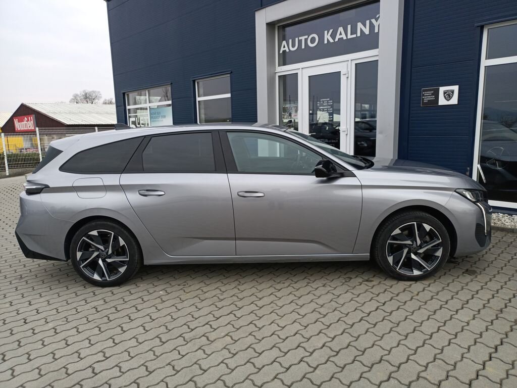 Peugeot 308 Kombi 1,2 l 96 kw